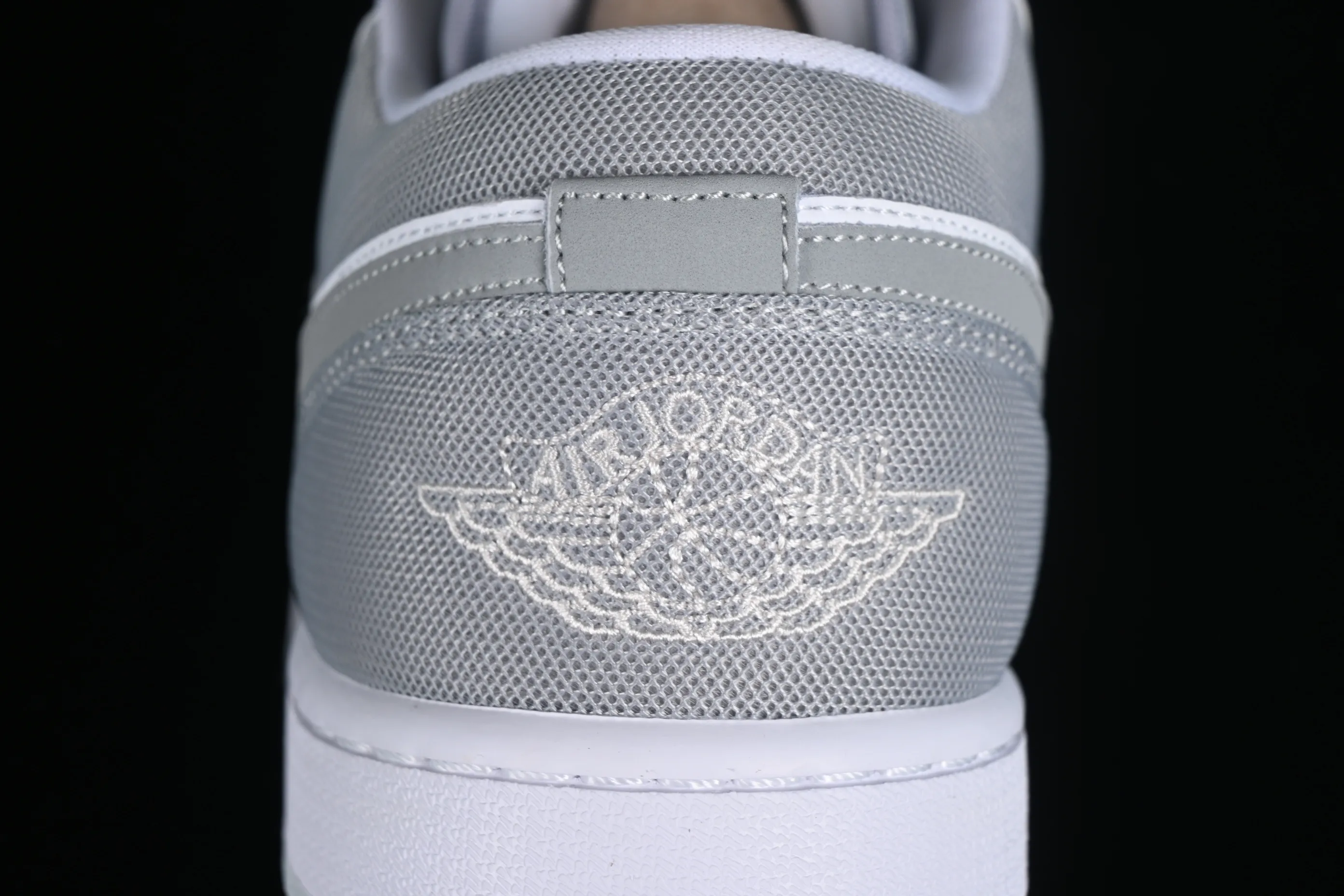 All categories Air Jordan Jordan series basketball shoes Air Jordan 1 Low Air Jordan 1 Low AJ1 Joe 1 white gray low-top cultural and leisure sports sneakers DC0774-106